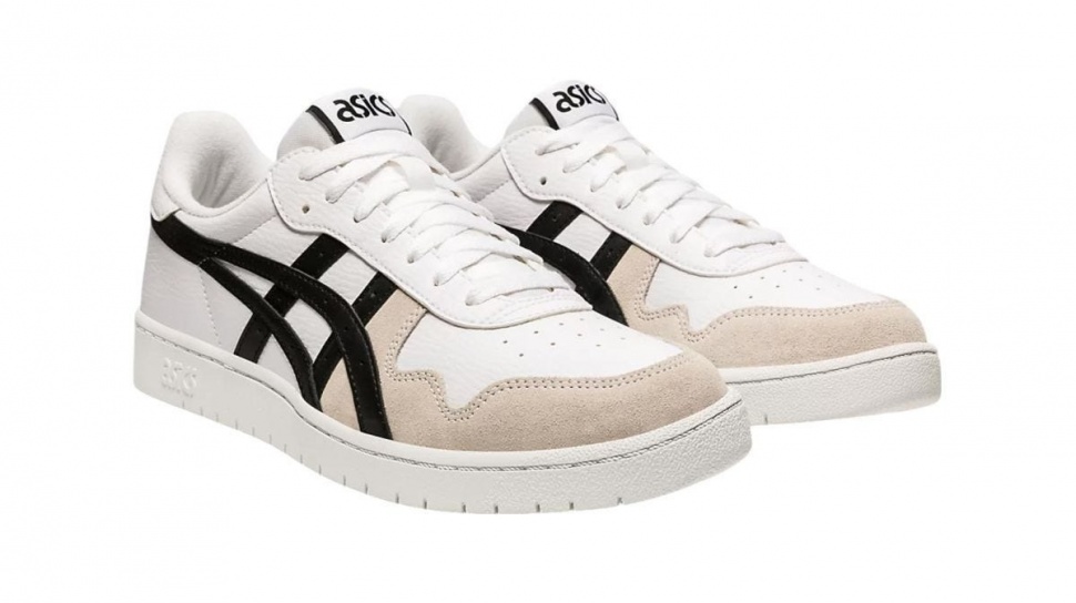 7 Tren Sepatu Sneakers Terbaru yang Wajib Dimiliki di 2026